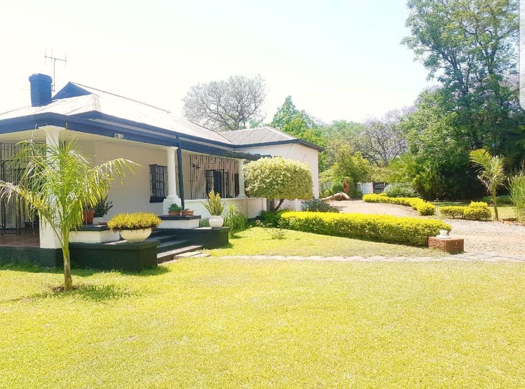 Choice Backpackers Lodge Bulawayo Exterior photo
