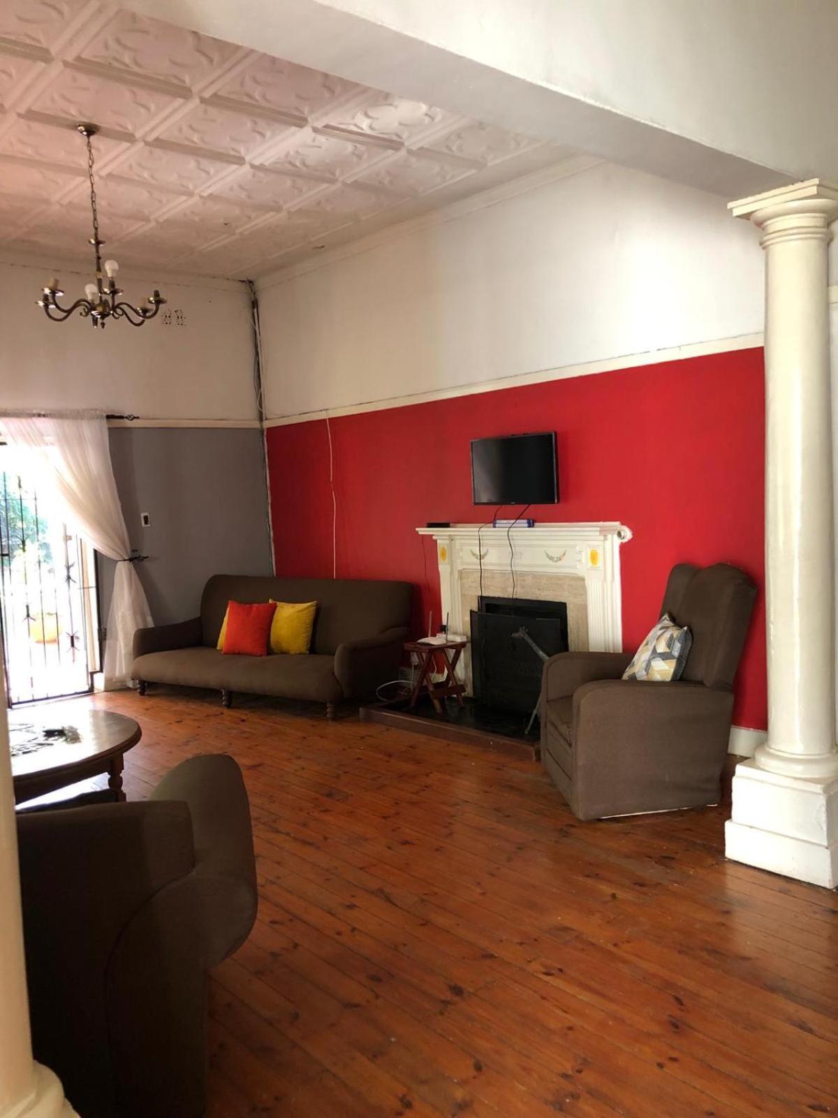 Choice Backpackers Lodge Bulawayo Exterior photo