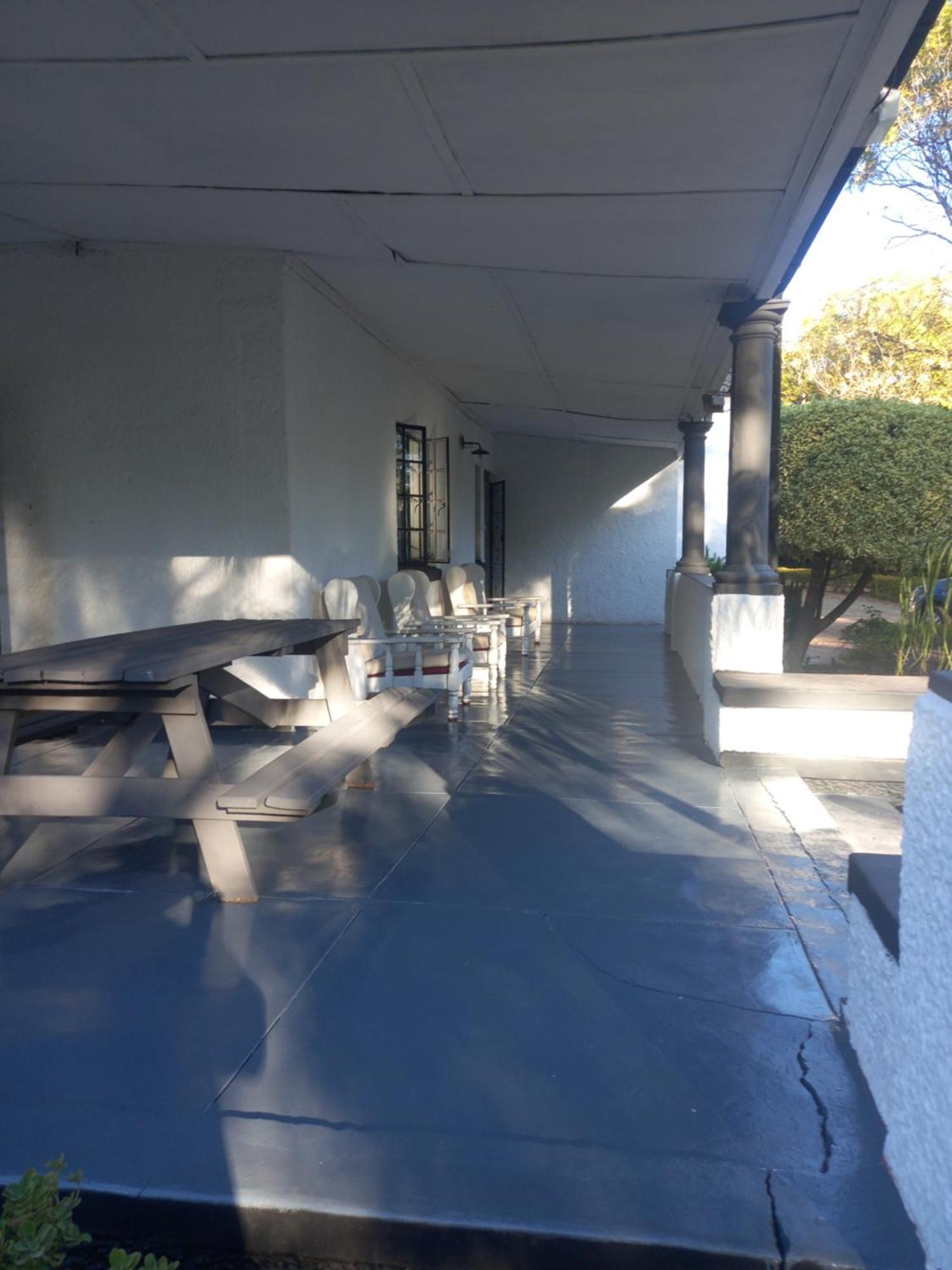 Choice Backpackers Lodge Bulawayo Exterior photo
